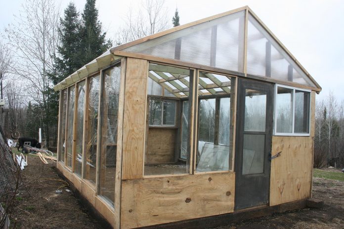 Will got the new greenhouse closed in