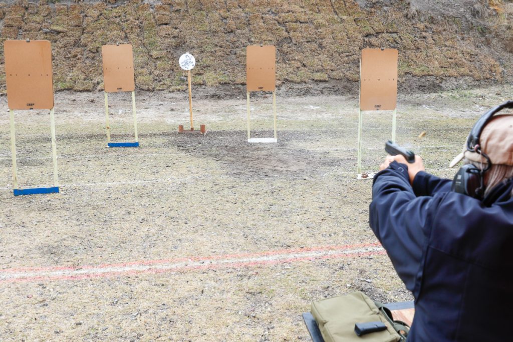 Massad Ayoob shooting the Glock M stage with a Glock 42